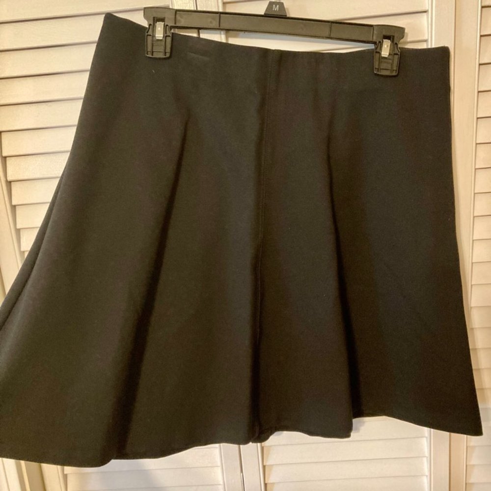 Black LOFT Flair Skirt NWT